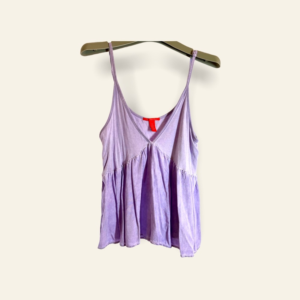 Chelsea & Violet small purple lavendar tank, made to look worn great condition